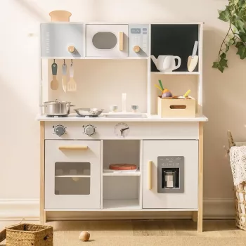 Play Kitchen Gift Guide: Is It Worth It for Kids?